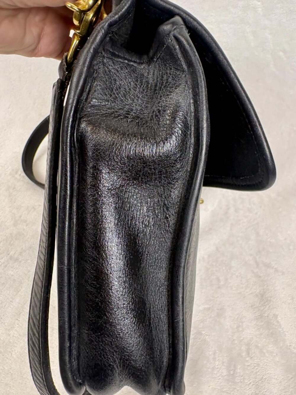 Vintage Coach Willis Top Handle Crossbody in Black Glovetanned Leather and Charm - Picture 7 of 16